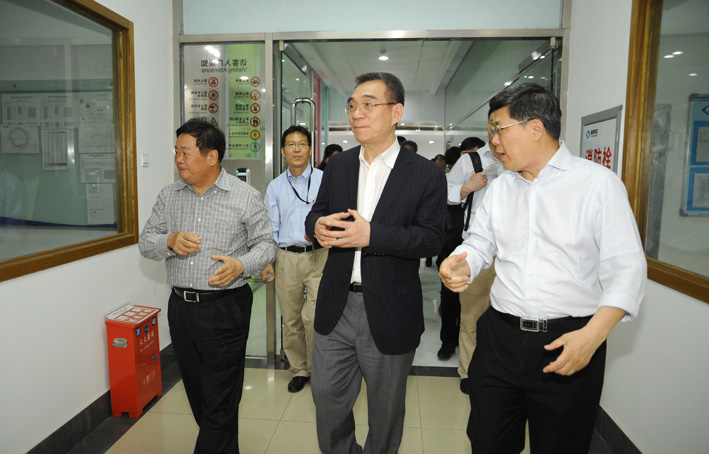 林毅夫率全国无党派人士考察团调研亿万28