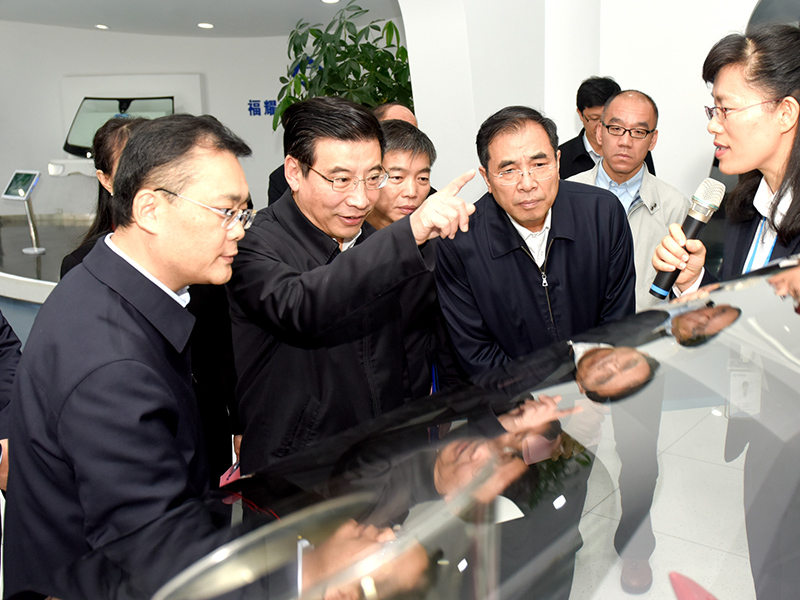 国家工信部部长苗圩：“亿万28做了一件了不起的事情”